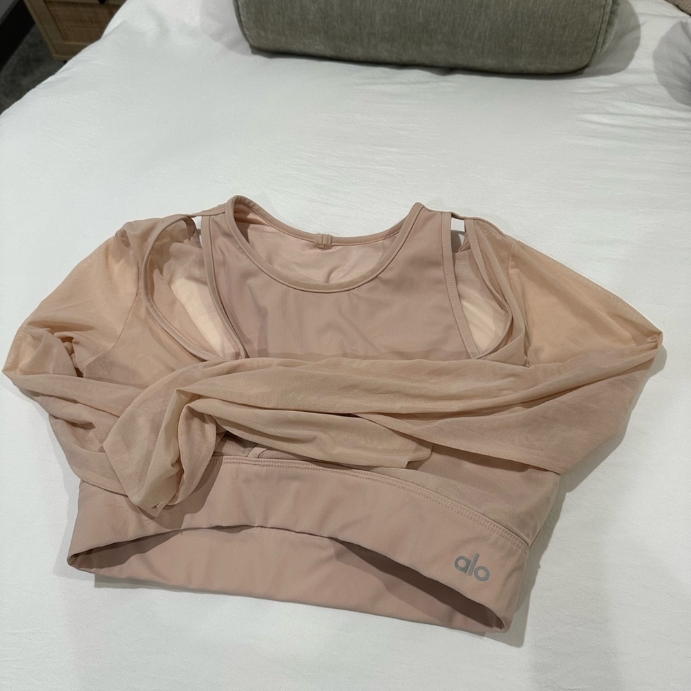 Alo Nude/light pink Sports Bra and Top Set